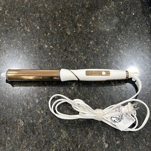 Kristin Ess Soft Wave Pivoting Wand, 1 1/4 inch